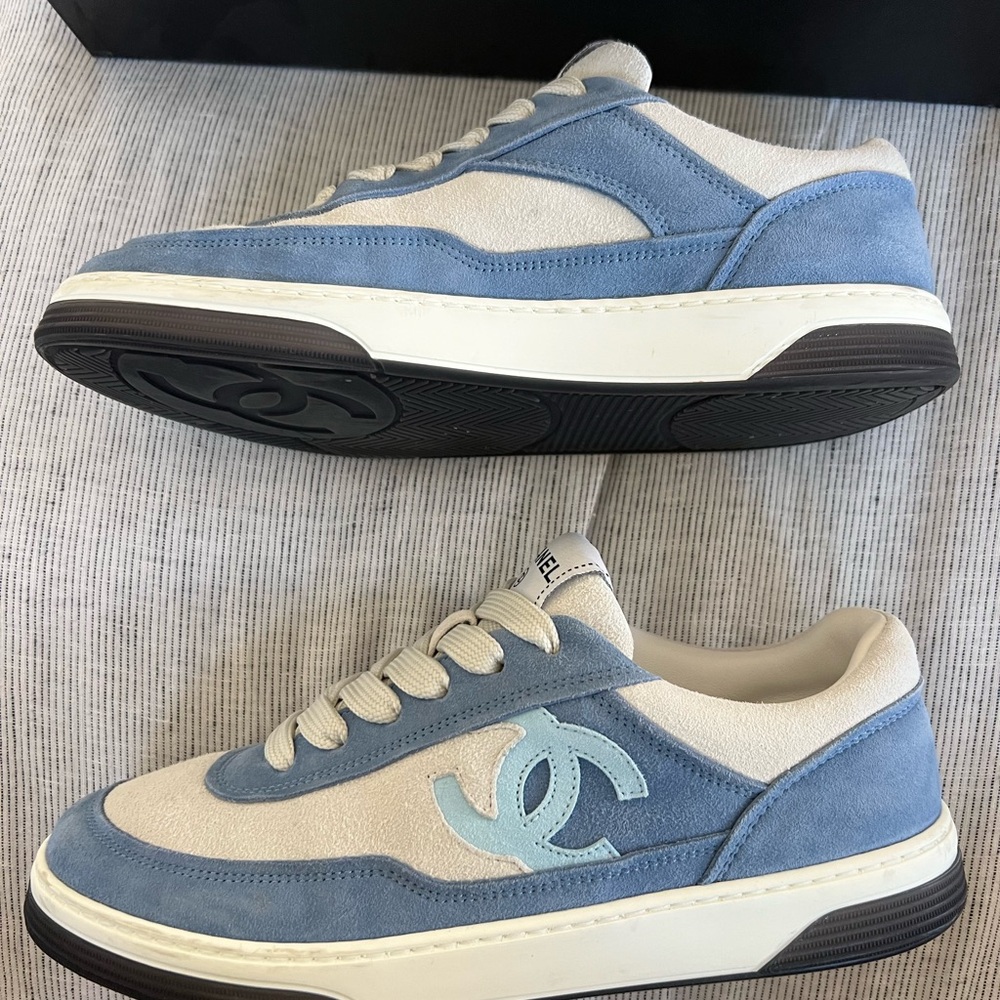 Chanel CC Suede Kidskin Sneakers 38.5